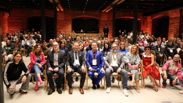 Dla entuzjastów technologii to była nieprzespana noc. A powód to doroczny Hackathon [zdjęcia]