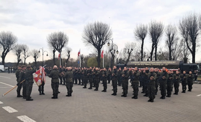 Chcą przeżyć przygodę, spełniają swoje marzenie. Już po przysiędze żołnierzy WOT