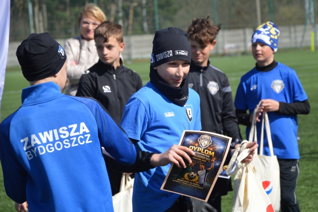 Młodzi piłkarze sprawdzili się... w duetach. MUKS CWZS zorganizował specjalny turniej