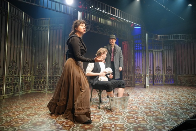 W Teatrze Muzycznym w Toruniu trwają ostatnie próby przed premierą spektaklu Kelnerskie tango