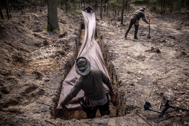 Tak Niemcy zacierali swoje zbrodnie. Śledczy IPN znaleźli mogiły w bydgoskich lasach [zdjęcia, wideo]