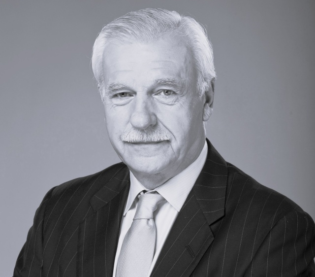 Zmarł Andrzej Olechowski, były szef MSZ i współzałożyciel Platformy Obywatelskiej