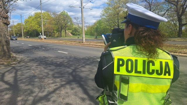 Minęli patrol policji i wcisnęli gaz. Dwaj kierowcy stracili prawa jazdy
