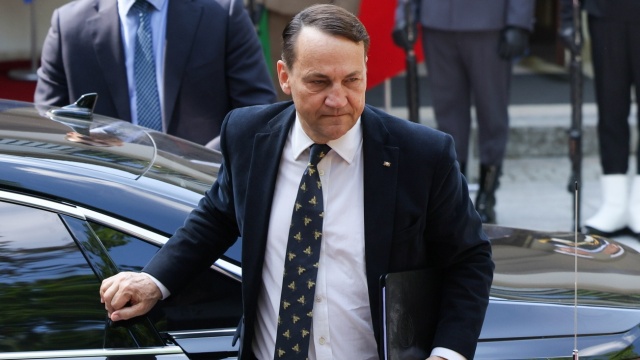 Radosław Sikorski chce zakazu wjazdu izraelskiego ministra do Polski