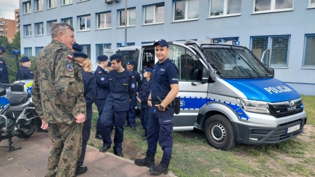 Marzą o kryminalistyce albo pracy w oddziale prewencji. Włocławska policja otwiera drzwi [zdjęcia]
