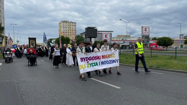Szli w Marszu dla Życia i Rodziny, by pokazać wartości, na których powinna opierać się cała Polska