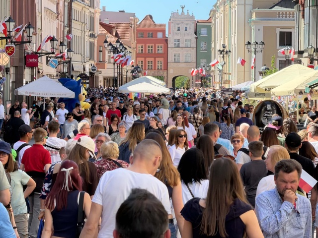 Odgłosy ulicy, ale i wentylatora. Co hałasuje w Toruniu [sonda]