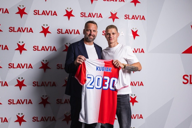 19-latek z Kruszwicy w Slavii Praga Przed nim walka o Ligę Mistrzów