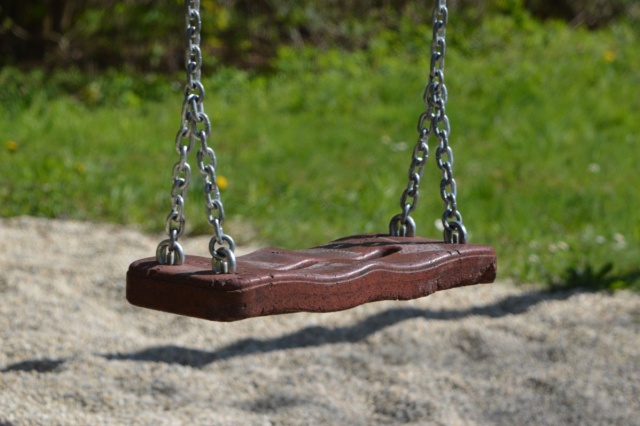 KidsAlert ostrzega przed trendem z hulajnogami. Ratownicy alarmują o rannych dzieciach