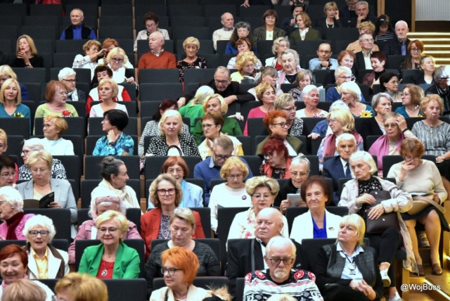 W Toruniu młodzi i seniorzy dyskutują o demokracji w ramach międzynarodowego projektu