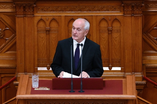 Węgry mają nowego prezydenta. Parlament wybrał Andrasa Bakę