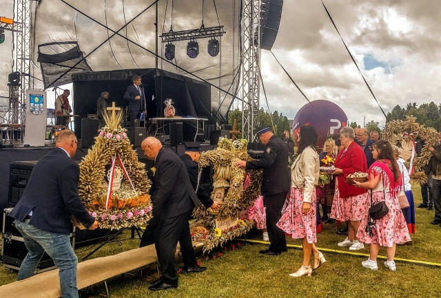 Lato w rytmie PiK-a trwa w najlepsze. Wraz z Sarsą świętujemy ukończenie żniw w Papowie Biskupim