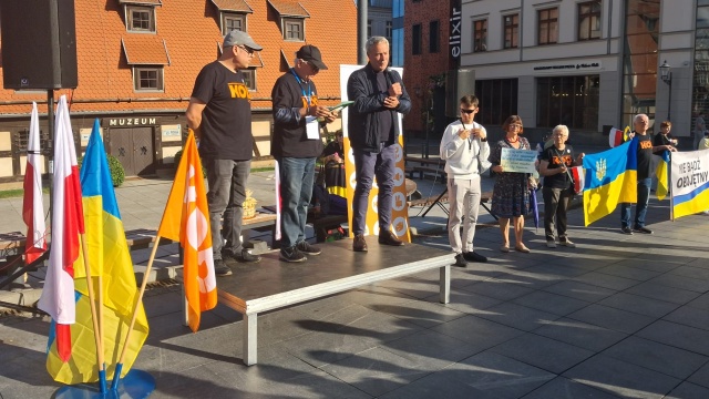 Nie bądź obojętny. Manifestacja w Bydgoszczy przeciwko agresji wobec Ukraińców