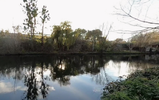 Skoczył do Brdy i chciał przepłynąć na drugą stronę. Nie udało się. 22-latek w szpitalu