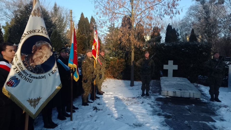 Toruń uczcił 17. rocznicę śmierci gen. Elżbiety Zawackiej/fot. Michał Zaręba