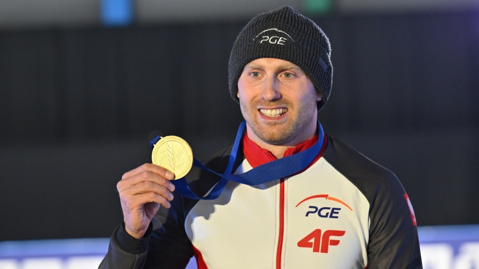 Damian Żurek zdobył złoty medal na 1000 m na ME w łyżwiarstwie szybkim/fot. PAP/Piotr Polak