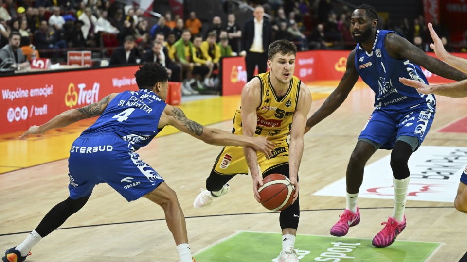 Anwil Włocławek wraca z Sopotu na tarczy/fot. PAP/Adam Warżawa