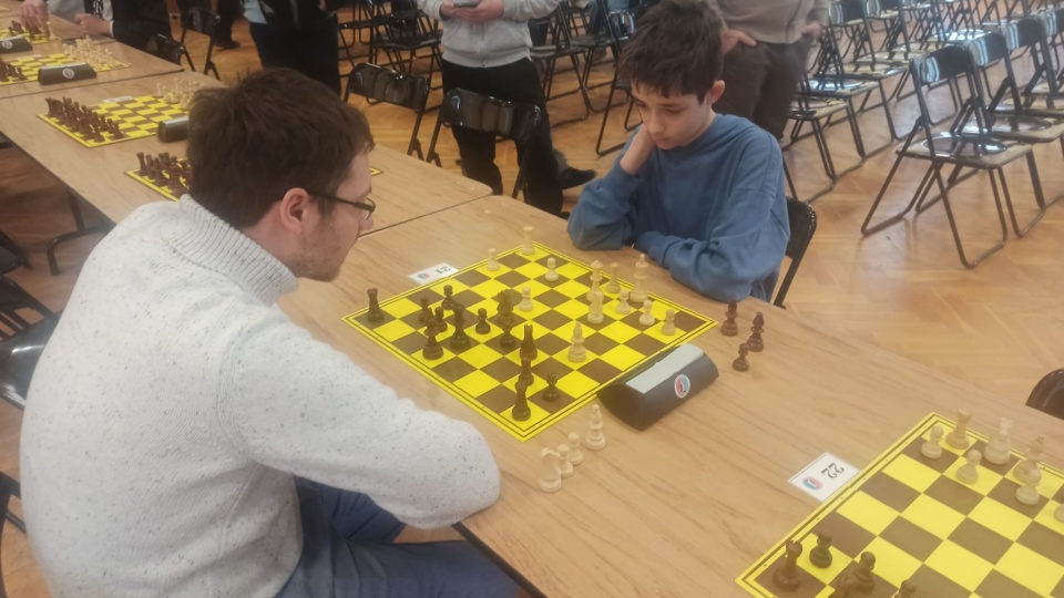 W Toruniu odbył się turniej szachowy. Udział brali młodsi oraz starsi/fot. Robert Duliński