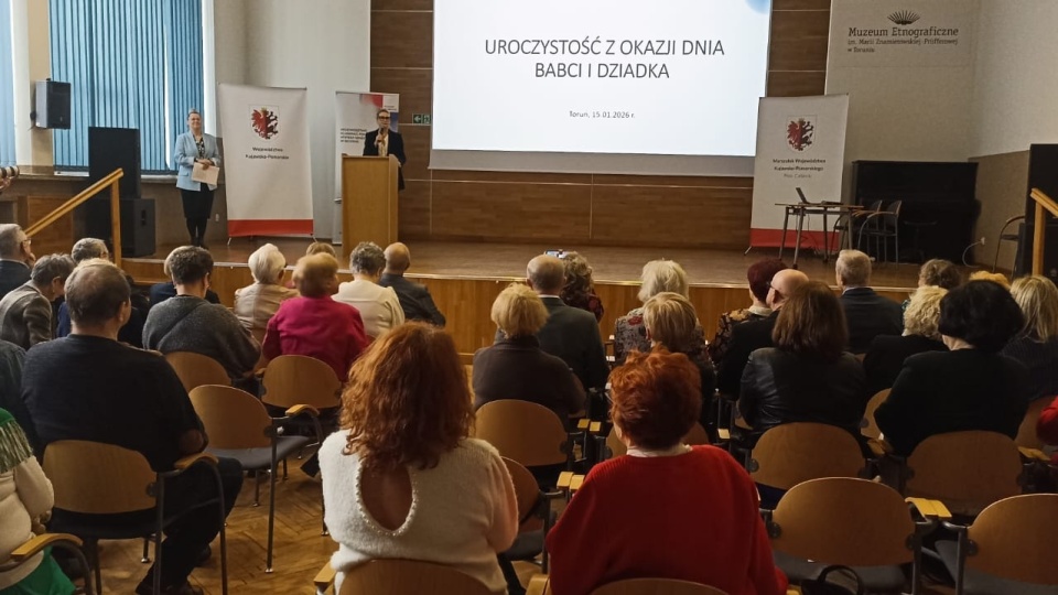 Spotkanie z okazji nadchodzącego Dnia Babci i Dziadka w Muzeum Etnograficznym w Toruniu/fot. Monika Kaczyńska