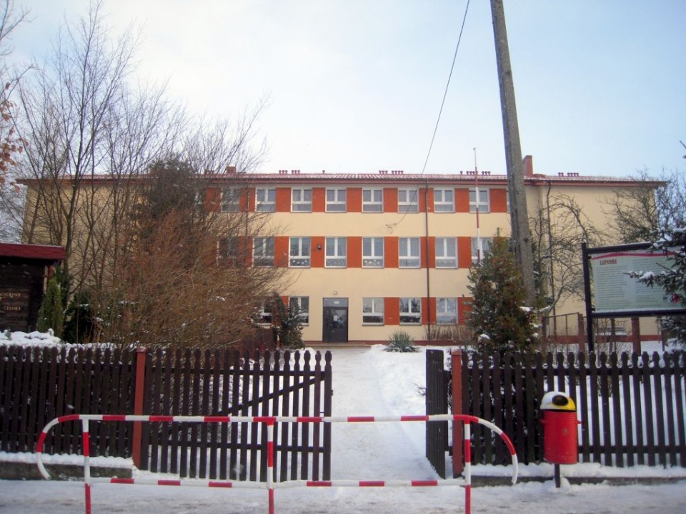 Szkoła podstawowa w Lipinkach/ Fot. Marcin Doliński