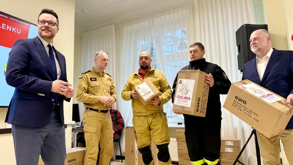 Dla mieszkańców naszego regionu będą rozdawane czujniki czadu oraz dymu/fot. Izabela Langner