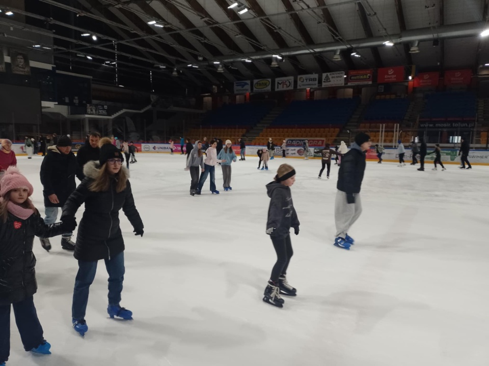 W poszukiwaniu przyszłych zawodników wybraliśmy się na lodowisko Tor-Tor/ Fot. Michał Zaręba