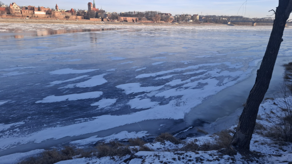 Lód na Wiśle w Toruniu/fot. Robert Duliński/Archiwum