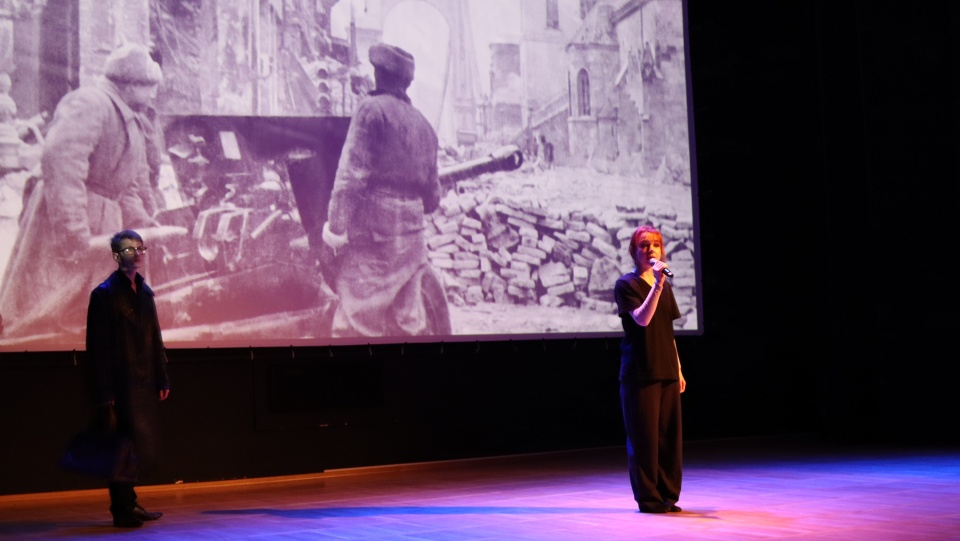 Spektakl „Unde malum?” przygotowany przez uczniów VII i VIII Liceum Ogólnokształcącego w Bydgoszczy