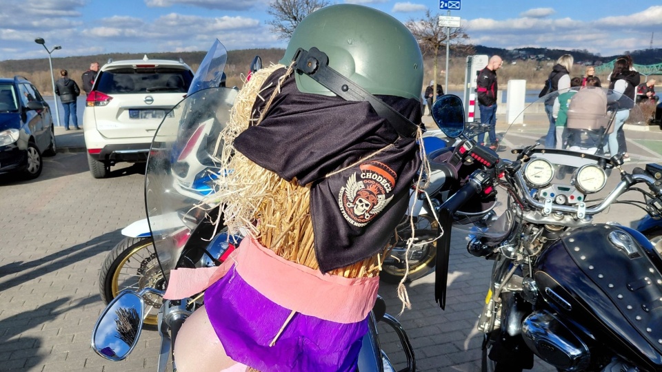 Motocykliści pożegnali zimę i przywitali wiosnę. Zlot miłośników dwóch kółek we Włocławku [zdjęcia i wide&hellip; 