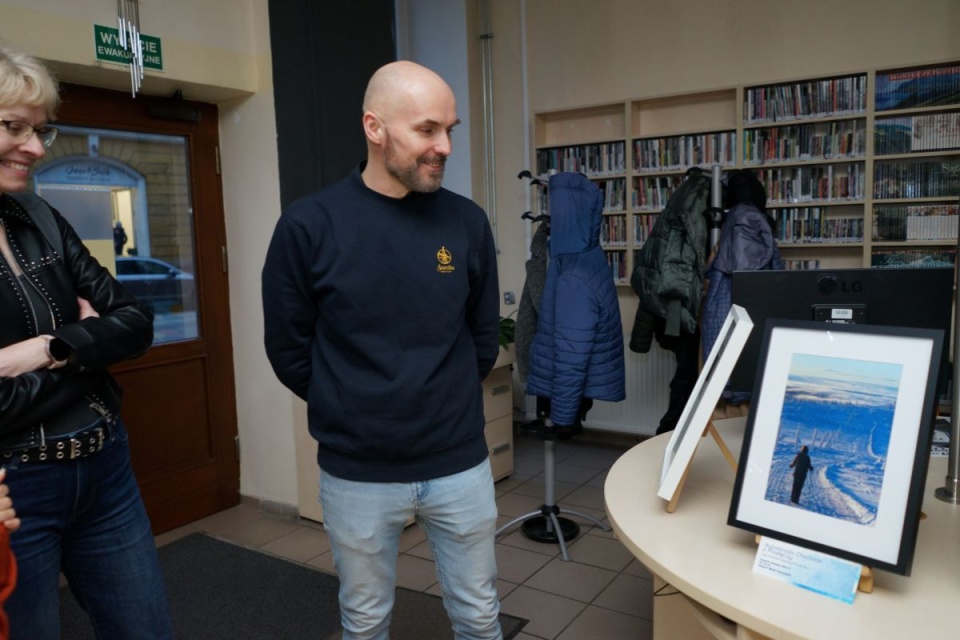Michał Tomaszewski zaprasza do Biblioteki Śródmieście przy Dworcowej 49 w Bydgoszczy na wystawę zatytułowaną „Śnieżna Kraina - Tatry i Karkonosze”/Fot. Danuta Szłapińska