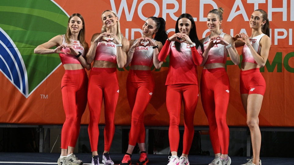 Od lewej: Alicja Wrona-Kutrzepa, Justyna Święty-Ersetic, Klaudia Osipiuk, Marika Popowicz-Drapała, Weronika Bartnowska i Anastazja Kuś/fot. PAP/Radek Pietruszka