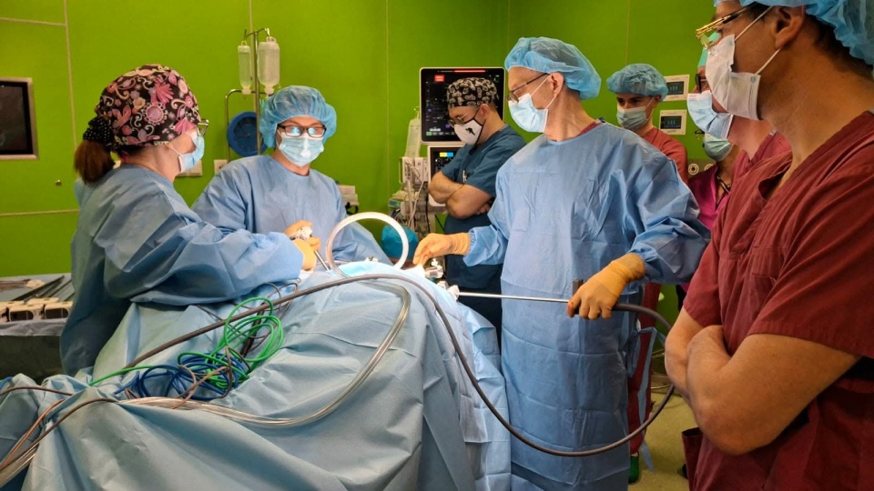 Robot da Vinci wykonał pierwszą w dziejach Szpitala Wojewódzkiego we Włocławku operację robotyczną/fot. Szpital Wojewódzki we Włocławku