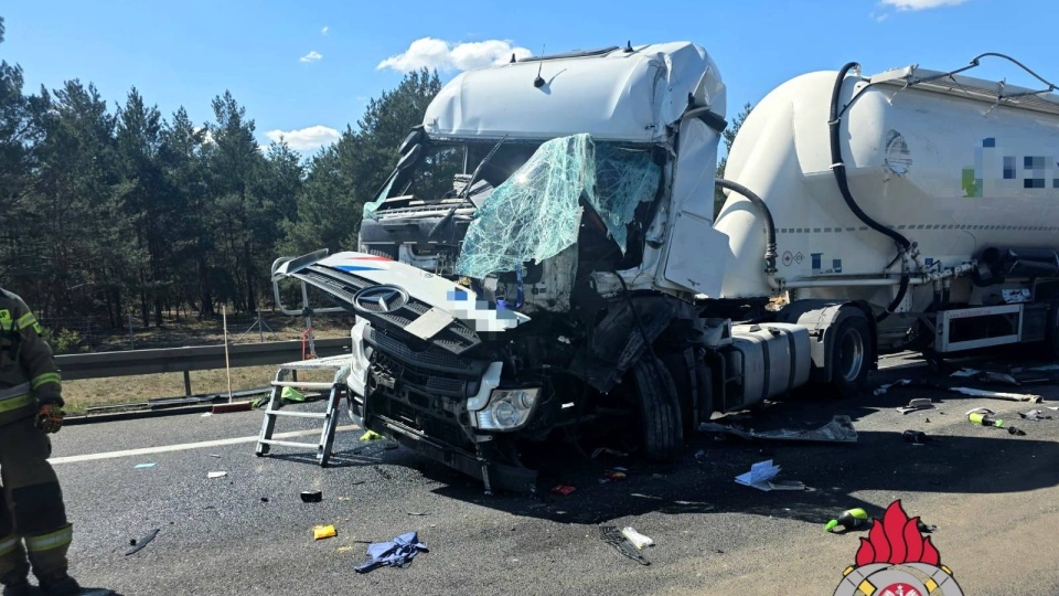Wypadek trzech ciężarówek na S10/fot. Facebook/KM PSP Toruń