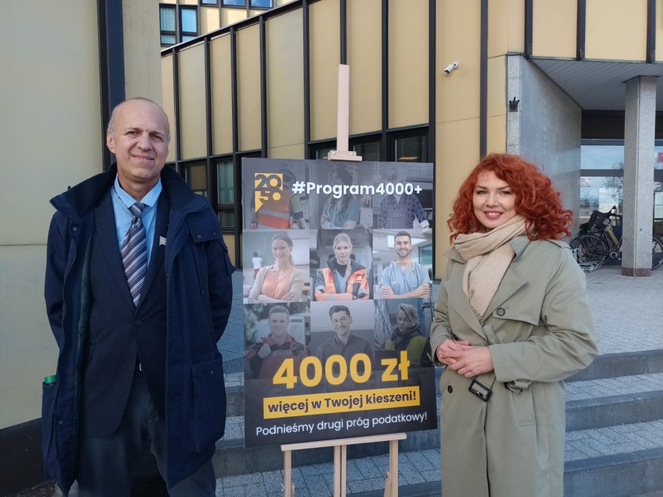 Beata Gurbin (z prawej) zapowiedziała, że chce podniesienia progu podatkowego/fot. Monika Siwak
