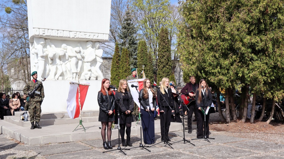 Uroczystości upamiętniające 81. rocznicę wyzwolenia niemieckiego obozu w Potulicach/fot. Tatiana Adonis