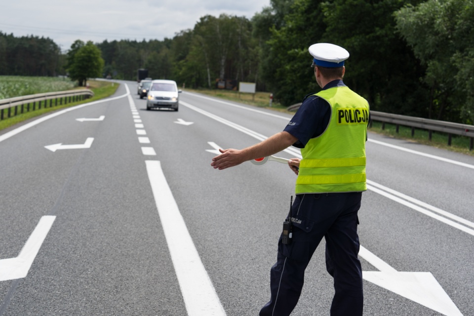 Mundurowi apelują o rozsądek, przestrzeganie przepisów i przygotowanie do podróży/ Fot. KWP w Bydgoszczy