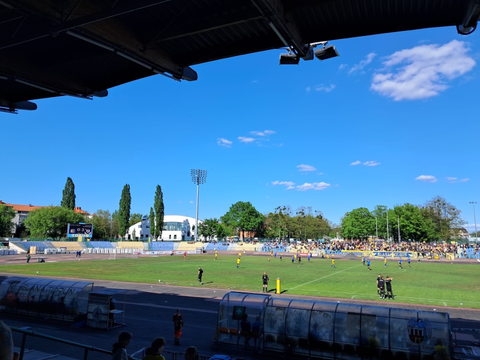 Elana Toruń przegrała z Zawiszą Bydgoszcz 0:3 w meczu 30. kolejki Betclic 3. Ligi/fot. Wiktor Sobociński