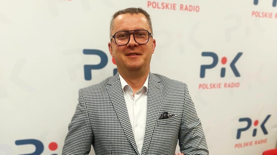 Sebastian Borowiak dyrektor bydgoskiego oddziału Generalnej Dyrekcji Dróg Krajowych i Autostrad i redaktor Maciej Wilkowski w studiu PR PiK/fot. Dorota Witt