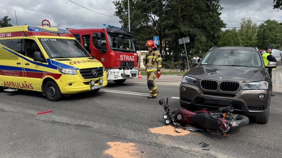 Zderzenie osobówki z motorowerem w Golubiu-Dobrzyniu/fot. KPP Golub-Dobrzyń