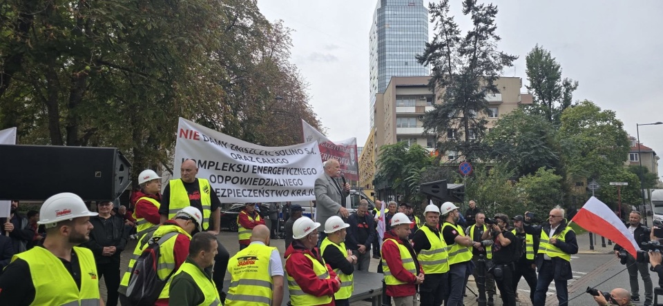 Związkowcy z NSZZ Solidarność protestowali przed siedzibą Orlenu w Warszawie. /fot. NSZZ "Solidarność" przy Inowrocławskich Kopalniach Soli "Solino" S.A.